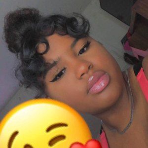 Meet your Posher, Madivelle